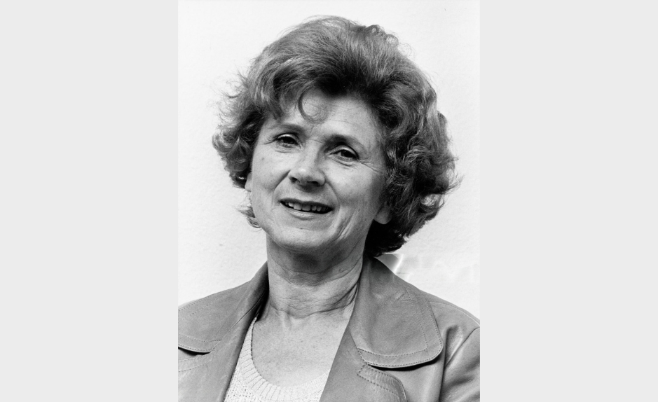 Portrait en noir et blanc de Lydia Benz-Burger, militante suisse du suffrage féminin et des droits des femmes.
