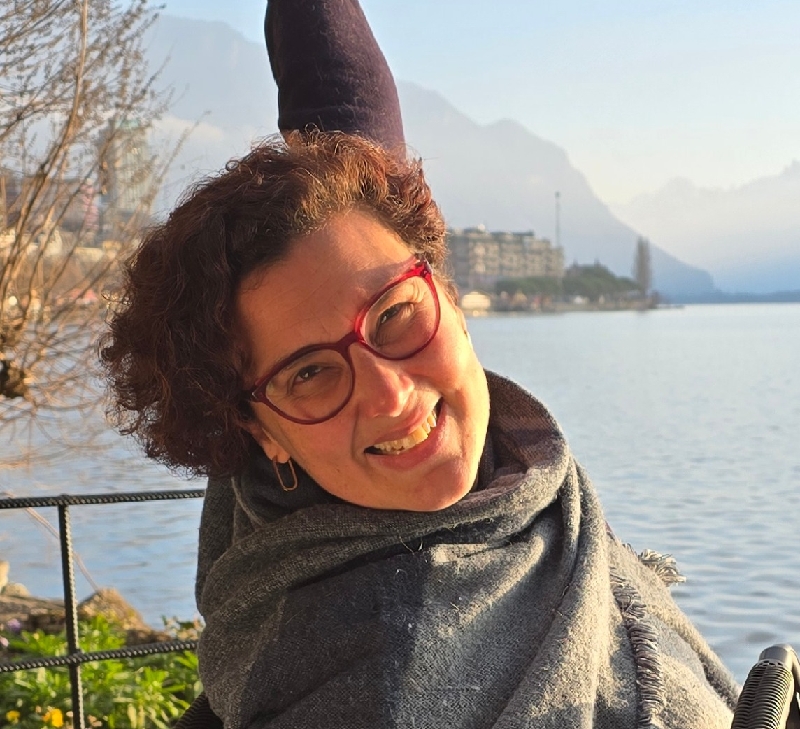 Portrait de Julie Champenois, infirmière spécialisée en pédiatrie et autrice