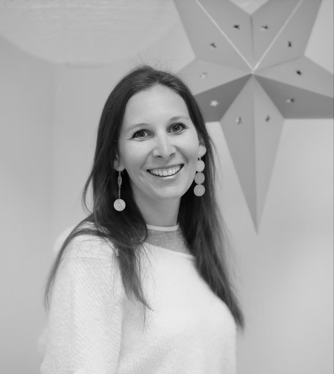 Portrait de Céline Zorn, sage-femme indépendante et fondatrice de Rev’Elle’Toi