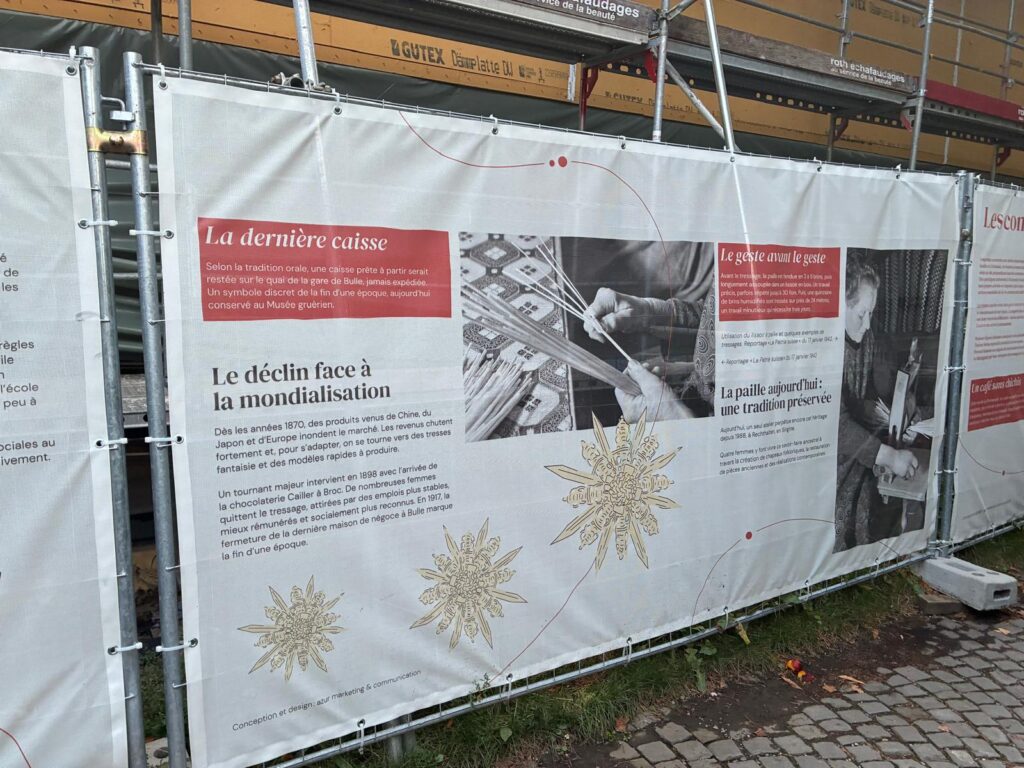 Panneau consacré au tressage de la paille en Gruyère, à son déclin et à la transmission de ce savoir-faire